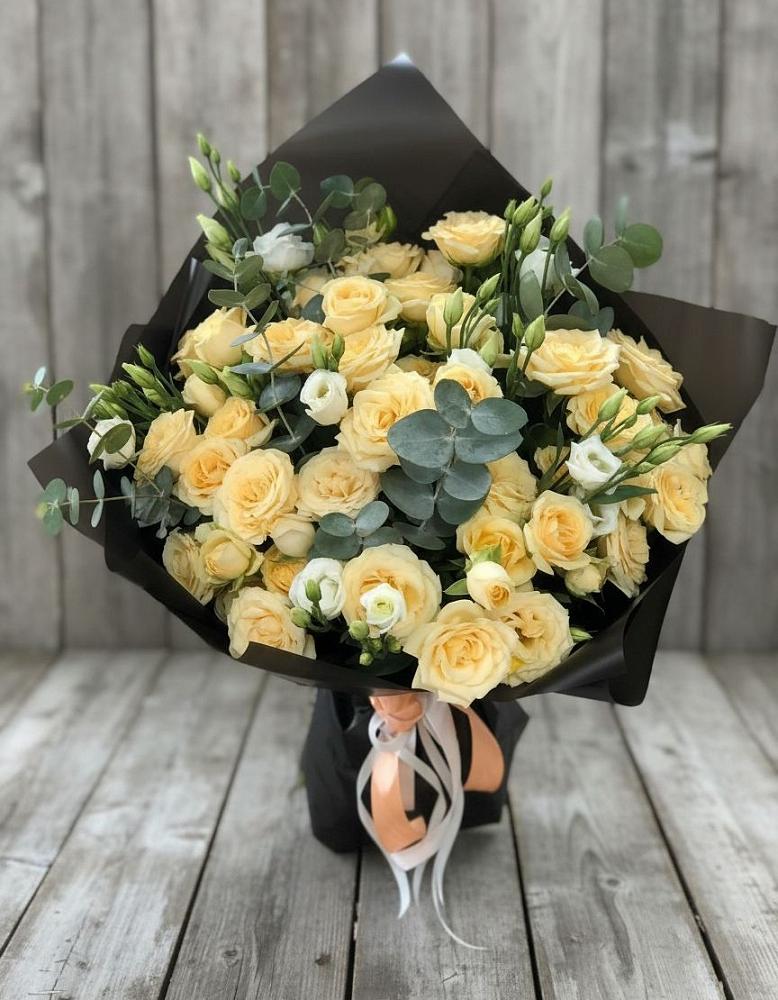 Букет цветов из: Розы и Лизиантусы в Троицком Воронежской области