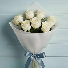 Букет 7 Белых роз Эдлесс Лав в Троицком Воронежской области