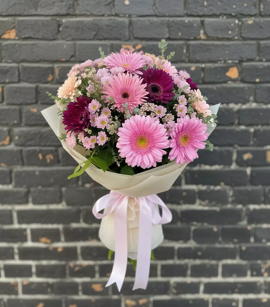 Букет цветов из: Герберы и Хризантемы в Троицком Воронежской области