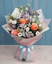 Букет цветов из:  Лизиантусы, Розы, Альстромерии и Гипсофила в Троицком Воронежской области